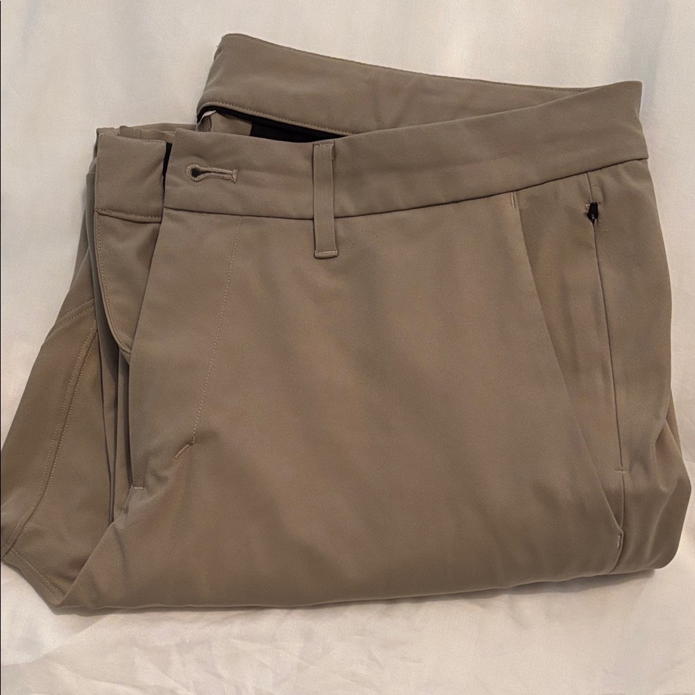 Lululemon Men’s ABC KHAKI Pants 34/28 LIKE NEW!